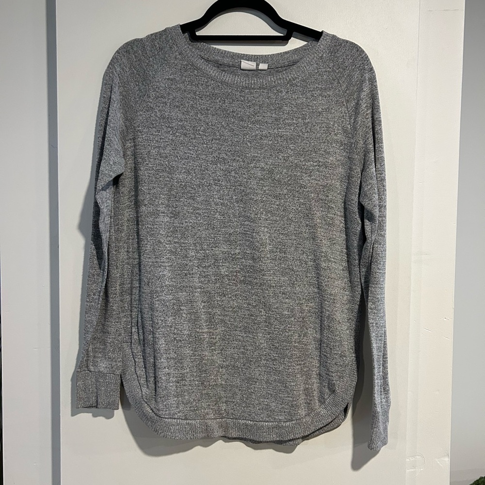 Women's Gray Sweater